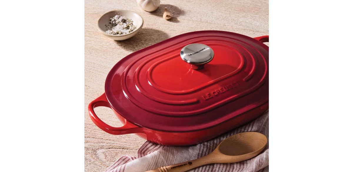 Le Creuset Signature Oval Casserole