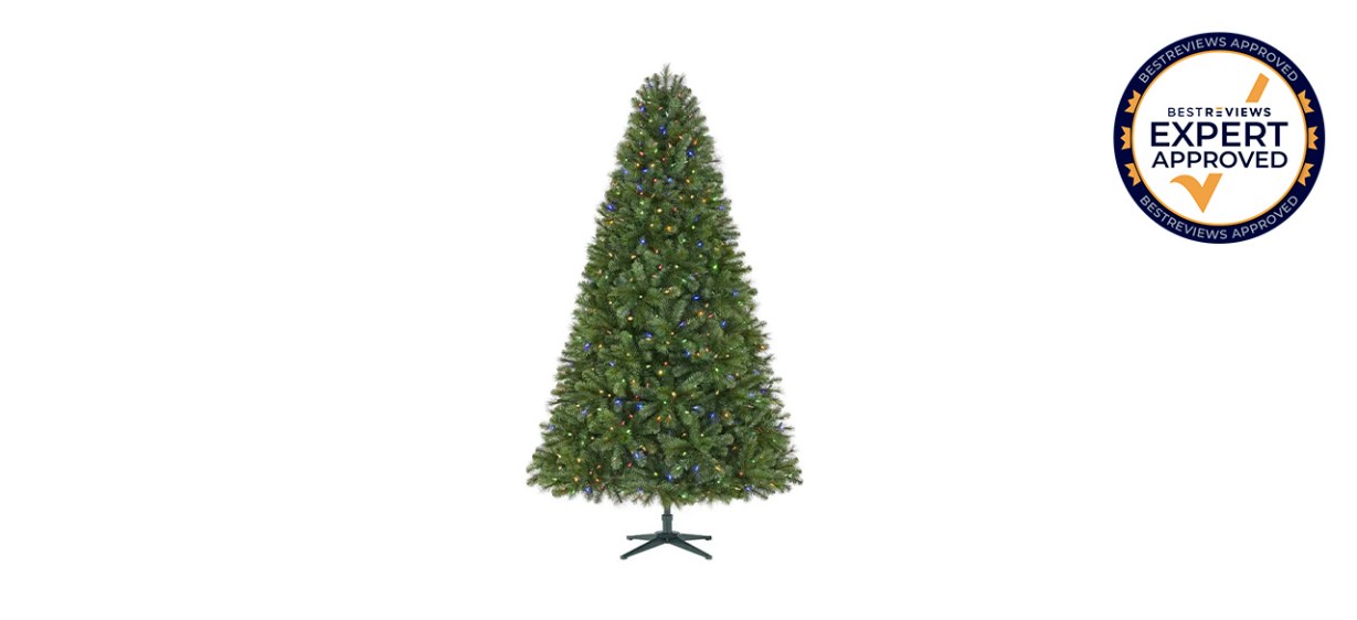 BestReviews DIY expert explains how to choose an artificial Christmas tree