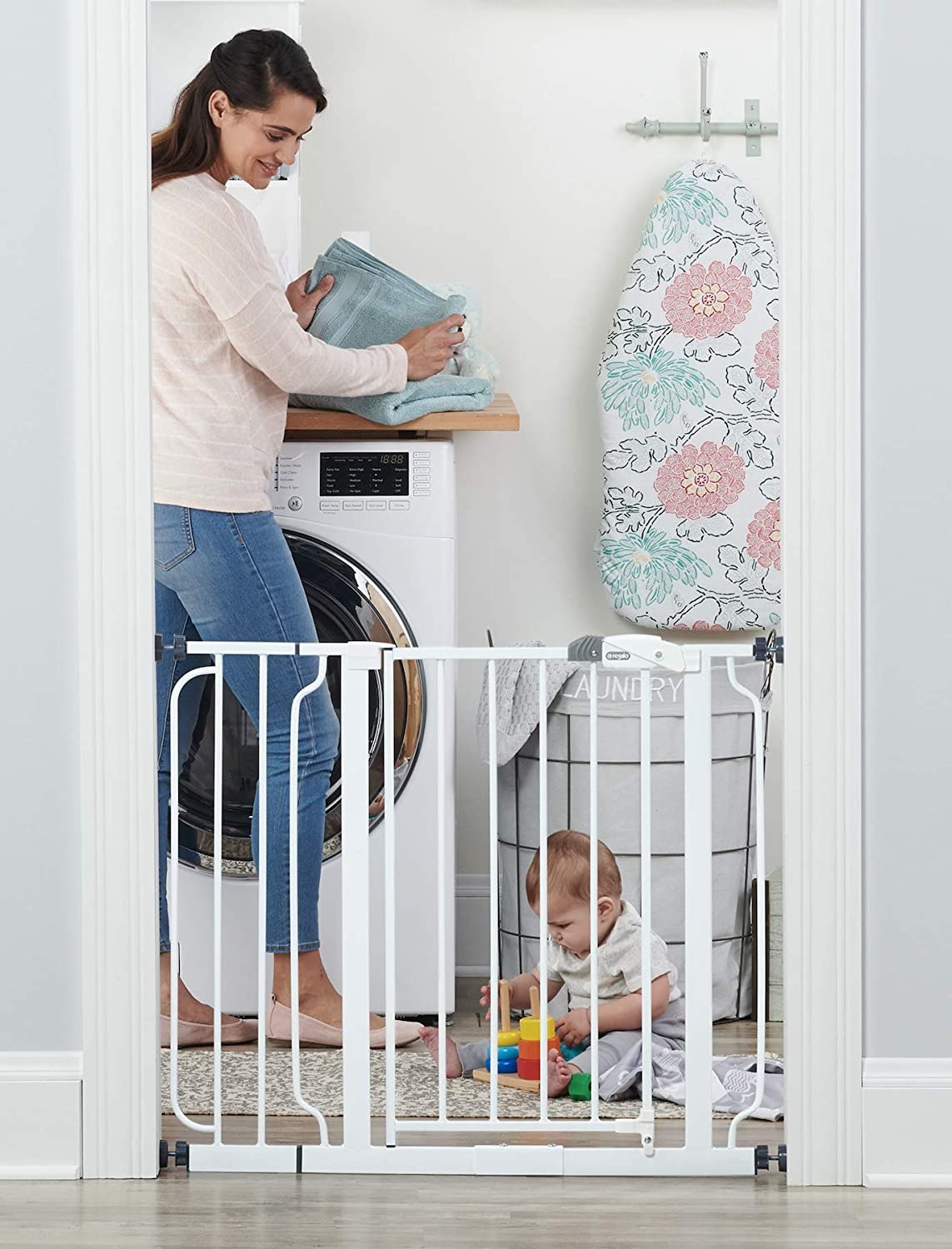 Regalo Easy Step Extra Wide Walk Thru Baby Gate