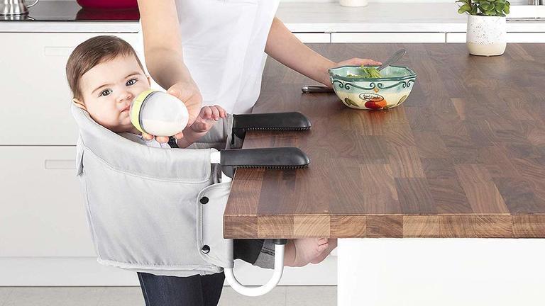 hook on high chair for table with lip